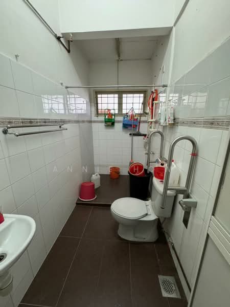 2-storey Terraced House for Sale in Taman Setapak (Setapak) - Annie How - Bathroom - PropertyGuru.com.my