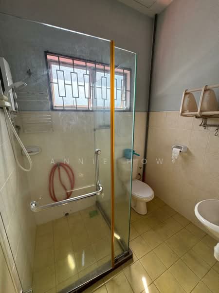 2-storey Terraced House for Sale in Taman Setapak (Setapak) - Annie How - Bathroom - PropertyGuru.com.my