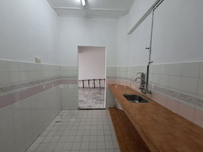 Mewah Court (Ampang) untuk Untuk Dijual - RM 150,000, Mac 2026 - Kitchen - PropertyGuru.com.my