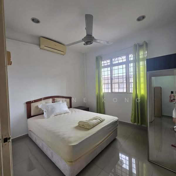 Apartment for Sale at D'shire Villa - Regine Kong - Bedroom - PropertyGuru.com.my