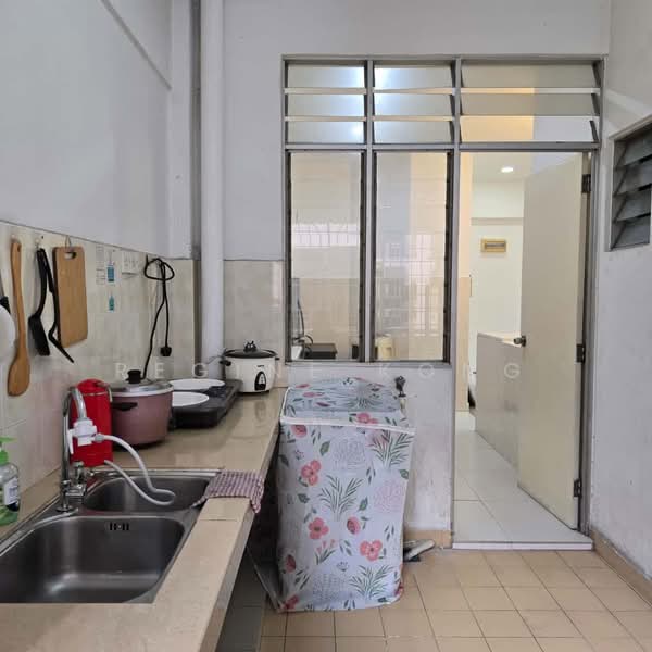 Apartment for Sale at D'shire Villa - Regine Kong - Kitchen - PropertyGuru.com.my