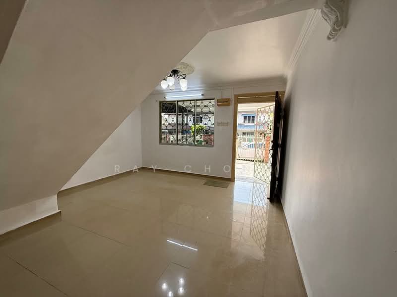 Taman Castlefield untuk Untuk Dijual - RM 380,000, Mac 2026 - Living Room - PropertyGuru.com.my