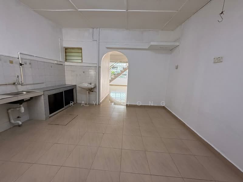 Taman Castlefield untuk Untuk Dijual - RM 380,000, Mac 2026 - Kitchen - PropertyGuru.com.my