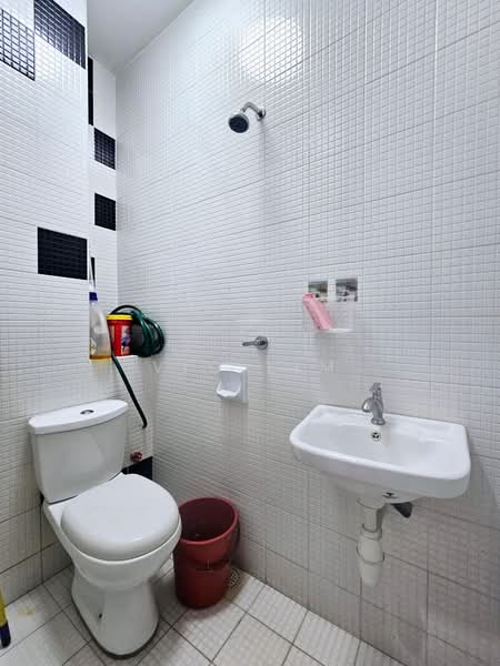 The Sky Executive Suites untuk Untuk Dijual - RM 500,000, Mac 2026 - Bathroom - PropertyGuru.com.my