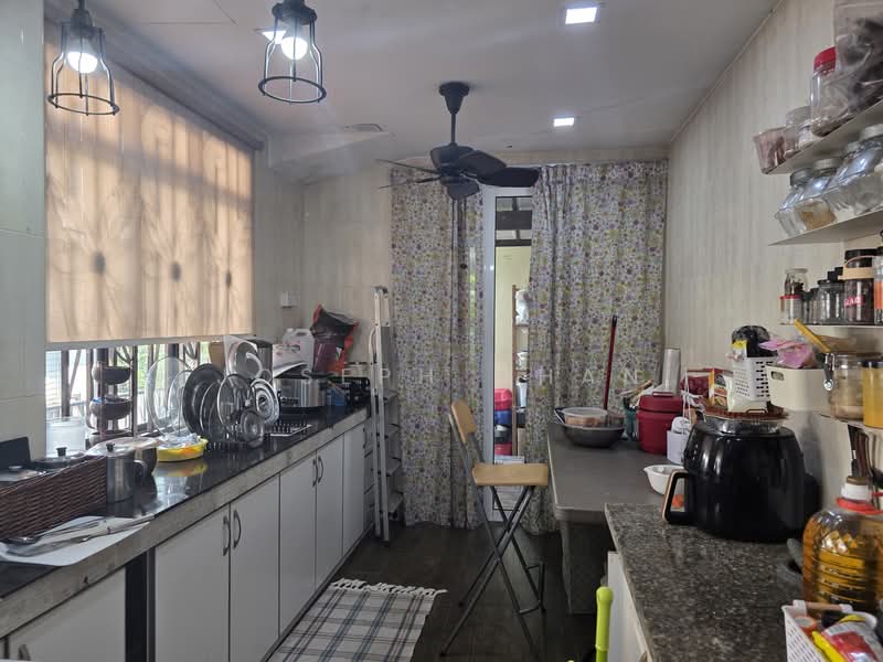 2-storey Terraced House for Sale in Bukit Jelutong (Shah Alam) - Joseph Chan - Kitchen - PropertyGuru.com.my