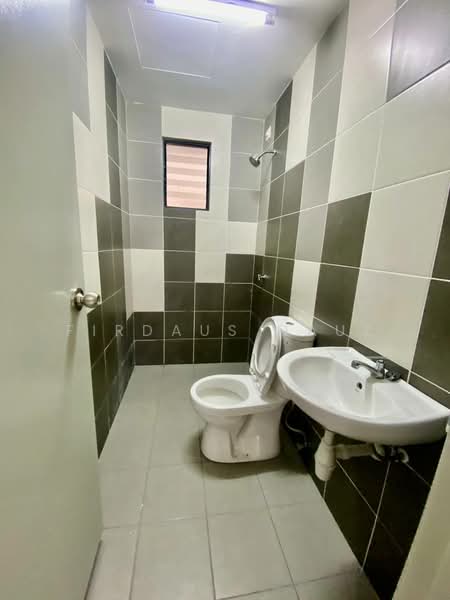 Service Residence for Sale at Residensi Mutiara Kajang 2 - Firdaus Dauz - PropertyGuru.com.my