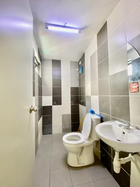 Service Residence for Sale at Residensi Mutiara Kajang 2 - Firdaus Dauz - PropertyGuru.com.my