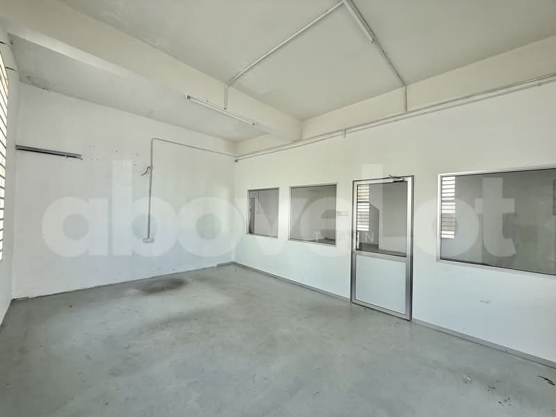 Factory for Rent in Taman Iks Simpang Ampat (Simpang Ampat) - Henry Tan - Interior - PropertyGuru.com.my