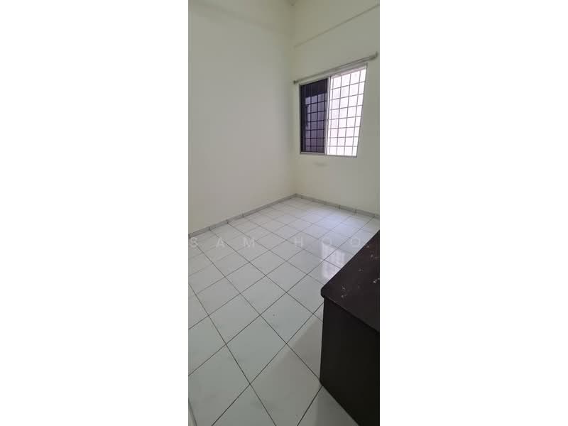 Townhouse for Rent in Sungai Buloh (Selangor) - Sam Hoo - Interior - PropertyGuru.com.my
