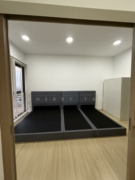 Service Residence for Rent at D'sara Sentral - Cherry Tan - Bedroom - PropertyGuru.com.my