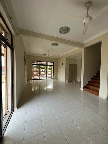 2-storey Terraced House for Sale in Taman Damansara Aliff (Tampoi) - Hanna Mohamed - Living Room - PropertyGuru.com.my