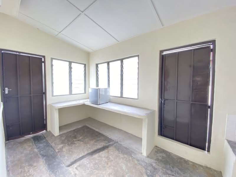 1-storey Terraced House for Rent in Taman Sunlight (Ipoh) - Jodie Kuan - Kitchen - PropertyGuru.com.my