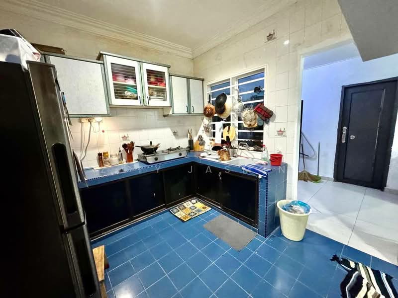 1.5-storey Terraced House for Sale in Taman Cheras Utama (Cheras) - Zaty Jasmin - Kitchen - PropertyGuru.com.my