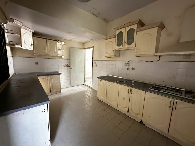 Bungalow for Sale in Taman Sri Hijau (Rawang) - Steven Lee - Kitchen - PropertyGuru.com.my