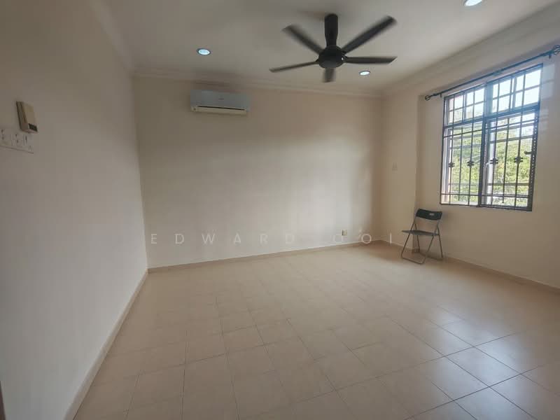 Rumah Teres 2 Tingkat untuk Dijual di Taman Angkasa Indah (Kajang) - Edward Ooi - Living Room - PropertyGuru.com.my