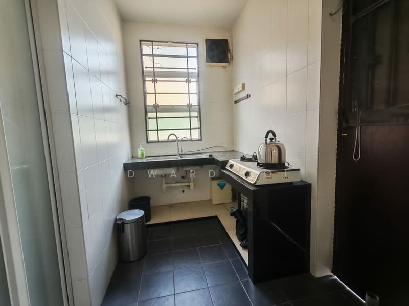 Rumah Teres 2 Tingkat untuk Dijual di Taman Angkasa Indah (Kajang) - Edward Ooi - Kitchen - PropertyGuru.com.my
