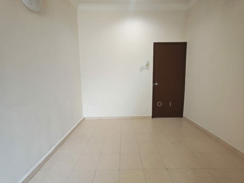 Rumah Teres 2 Tingkat untuk Dijual di Taman Angkasa Indah (Kajang) - Edward Ooi - Interior - PropertyGuru.com.my