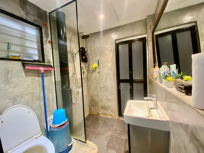 Apartment for Sale at Pangsapuri Putra Indah - Firdaus Dauz - Bathroom - PropertyGuru.com.my