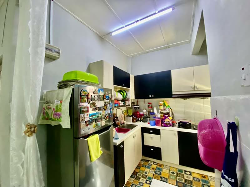 Apartment for Sale at Pangsapuri Putra Indah - Firdaus Dauz - Kitchen - PropertyGuru.com.my