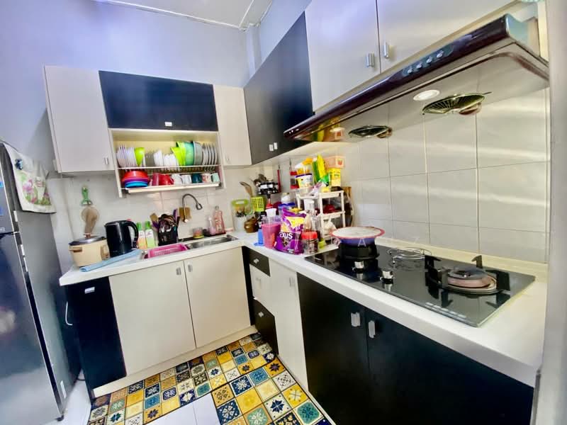 Apartment for Sale at Pangsapuri Putra Indah - Firdaus Dauz - PropertyGuru.com.my