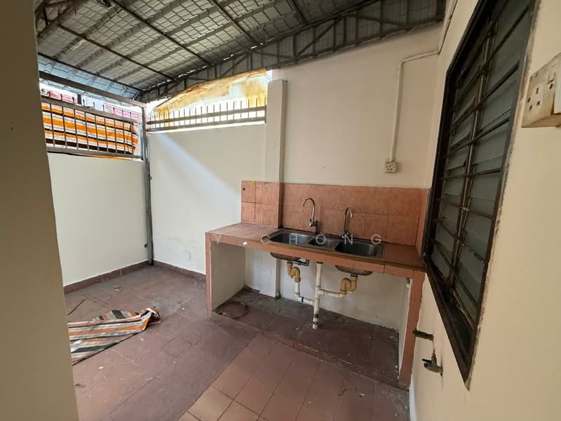 Terraced House for Rent in Bandar Kinrara Seksyen 5 (Bandar Kinrara) - Ray Chong - Kitchen - PropertyGuru.com.my
