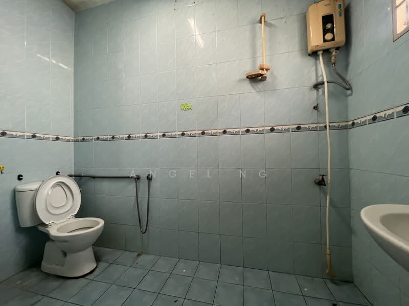 Bandar Mahkota Cheras untuk Untuk Dijual - RM 680,000, Mac 2026 - Bathroom - PropertyGuru.com.my