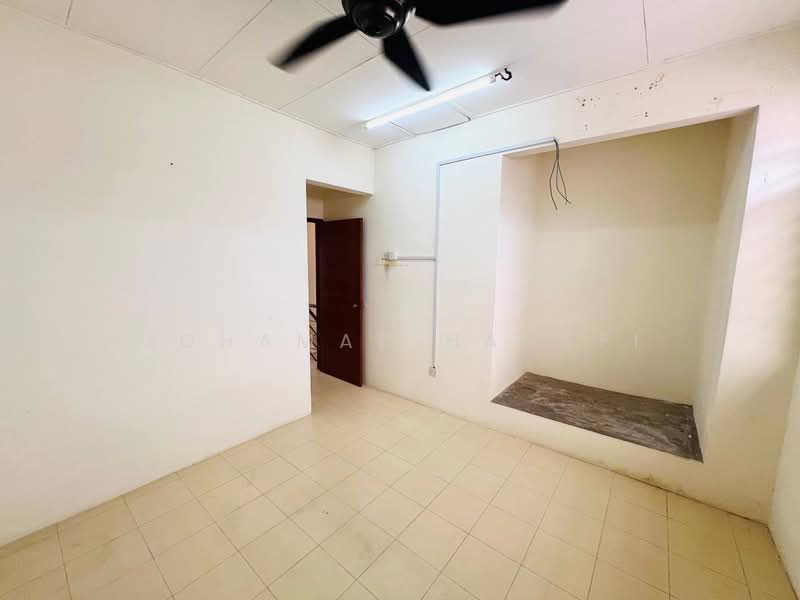 2-storey Terraced House for Sale in Bandar Baru Salak Tinggi (Sepang) - Mohamad Hanafi - PropertyGuru.com.my