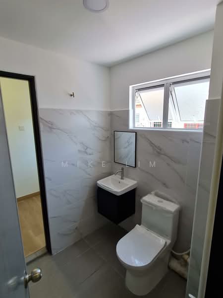 2-storey Terraced House for Sale in TAMAN PUCHONG UTAMA (Puchong) - Mike Lim - Bathroom - PropertyGuru.com.my