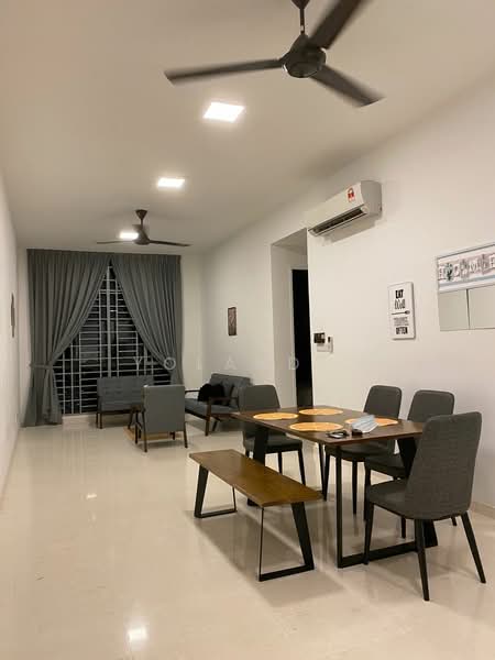 Setia Sky 88 untuk Untuk Dijual - RM 580,000, Mac 2026 - Living Room - PropertyGuru.com.my