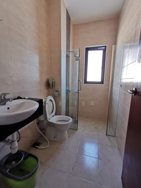 Semi-Detached House for Sale in Ampang Jaya (Ampang) - Lee 156 - Bathroom - PropertyGuru.com.my