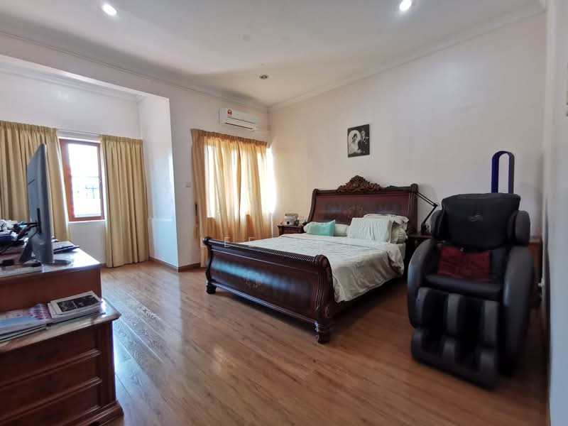 Rumah Berkembar untuk Dijual di Ampang Jaya (Ampang) - Lee 156 - Bedroom - PropertyGuru.com.my