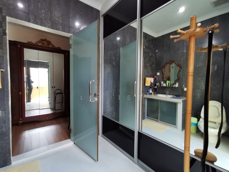 Rumah Berkembar untuk Dijual di Ampang Jaya (Ampang) - Lee 156 - Bathroom - PropertyGuru.com.my