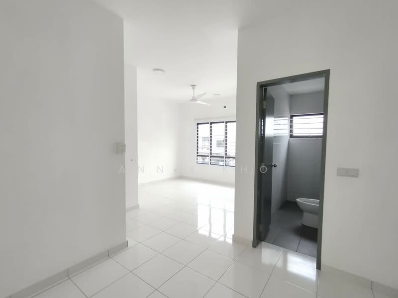 2-storey Terraced House for Rent in Seksyen U13 (Setia Alam) - Annie Kho - Living Room - PropertyGuru.com.my