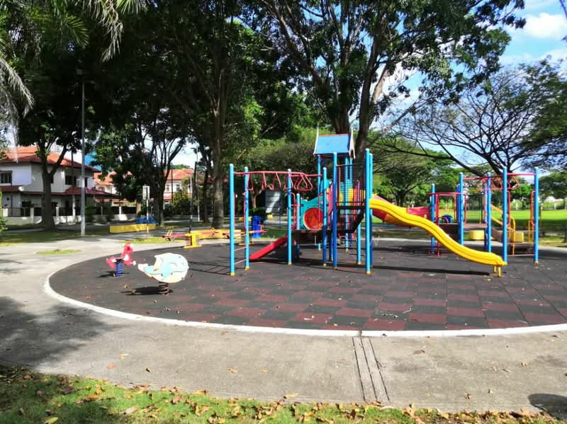 Terraced House for Sale in Puchong (Selangor) - Kelly Low - Exterior - PropertyGuru.com.my