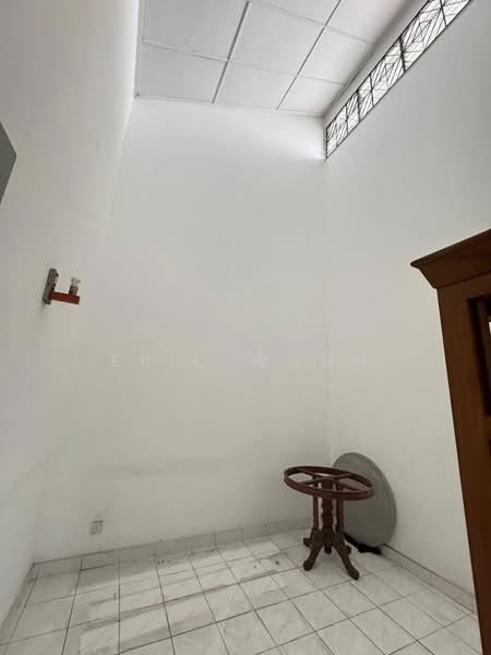 Shop for Sale in Senai (Johor) - Eric Wong - Interior - PropertyGuru.com.my