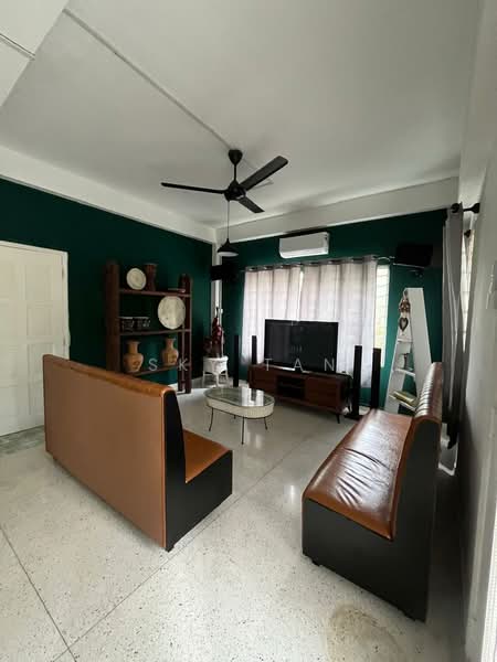 Jalan Mariamah Jb Town Freehold Double Storey Bungalow 4393 Sqft untuk Untuk Dijual - RM 2,000,000, Mac 2026 - Living Room - PropertyGuru.com.my