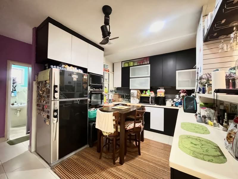 Taman Mutiara Rini untuk Untuk Dijual - RM 810,000, Apr 2026 - Kitchen - PropertyGuru.com.my