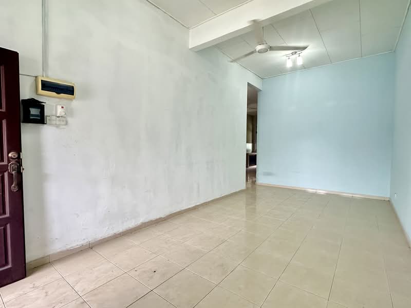 Rumah Teres 1 Tingkat untuk Dijual di Taman Saujana Permai (Bukit Katil) - Kellyn Foo - Interior - PropertyGuru.com.my