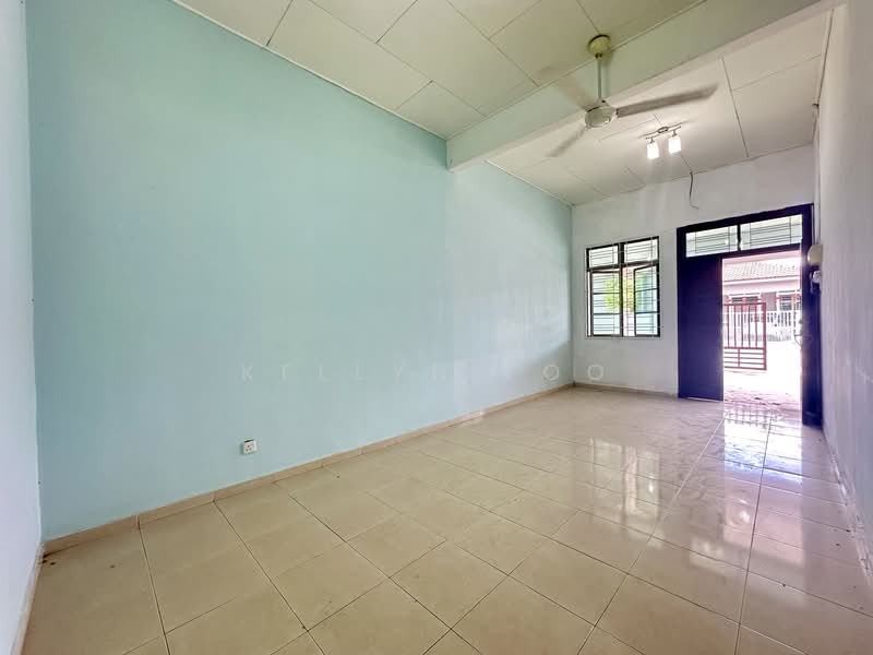 Rumah Teres 1 Tingkat untuk Dijual di Taman Saujana Permai (Bukit Katil) - Kellyn Foo - Interior - PropertyGuru.com.my