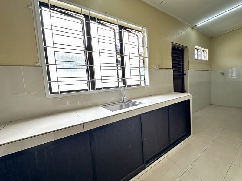 Rumah Teres 1 Tingkat untuk Dijual di Taman Saujana Permai (Bukit Katil) - Kellyn Foo - Kitchen - PropertyGuru.com.my