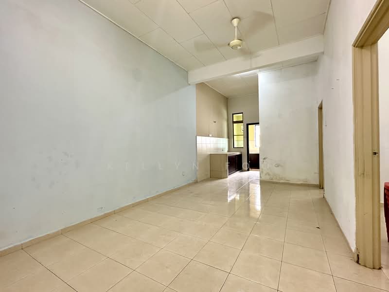 Rumah Teres 1 Tingkat untuk Dijual di Taman Saujana Permai (Bukit Katil) - Kellyn Foo - Interior - PropertyGuru.com.my