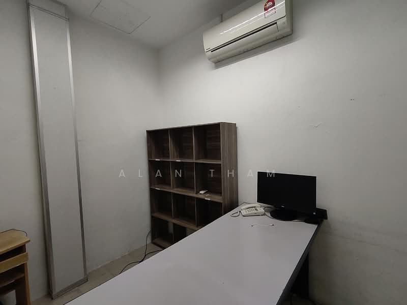 Shop / Office for Rent in Johor Bahru (Johor) - Alan Tham - Interior - PropertyGuru.com.my