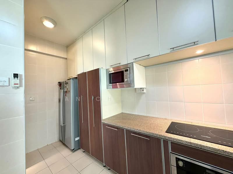 The Waterfront Condominium untuk Untuk Disewa - RM 3,850 /bulan, Mac 2026 - Kitchen - PropertyGuru.com.my