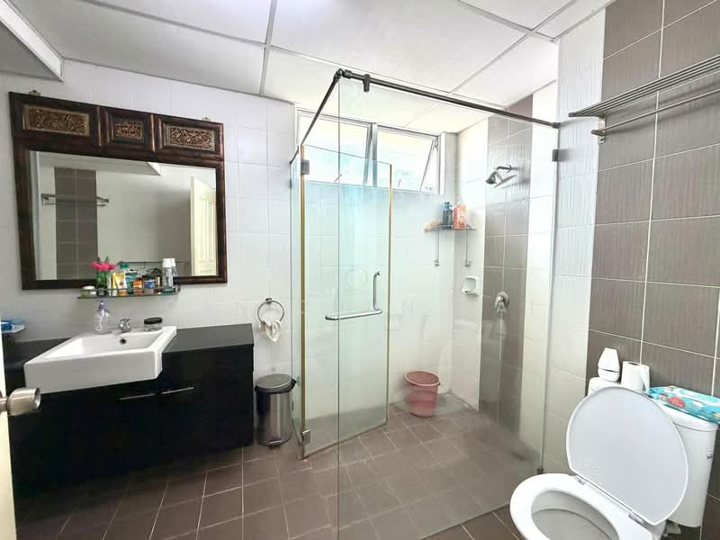 The Waterfront Condominium untuk Untuk Disewa - RM 3,850 /bulan, Mac 2026 - Bathroom - PropertyGuru.com.my