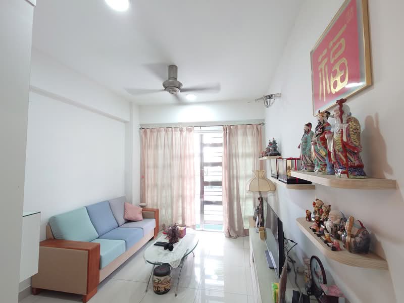 Condominium for Sale at Tropicana Bay Residences - Kelvin Lim - Living Room - PropertyGuru.com.my