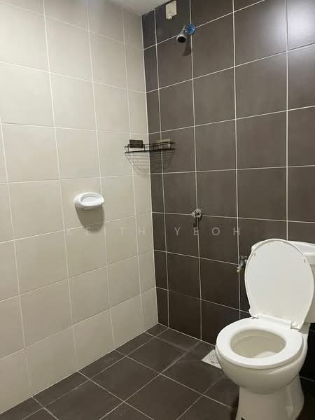 Apartment for Rent at De Bayu - Keith Yeoh - Bathroom - PropertyGuru.com.my