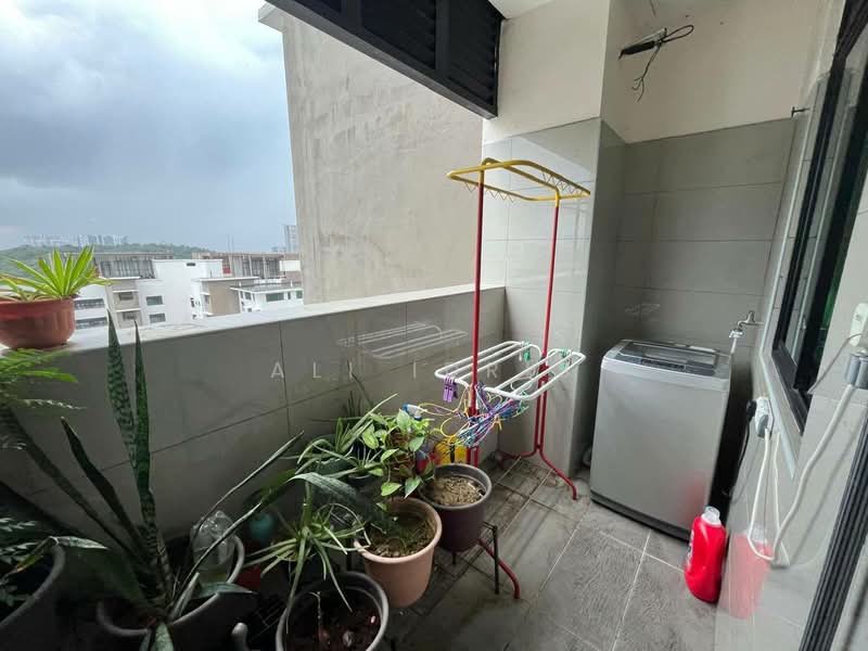 Condominium for Sale at Lake Vista Residence (Tasik Vista Residen) - Ali Idris - Balcony - PropertyGuru.com.my