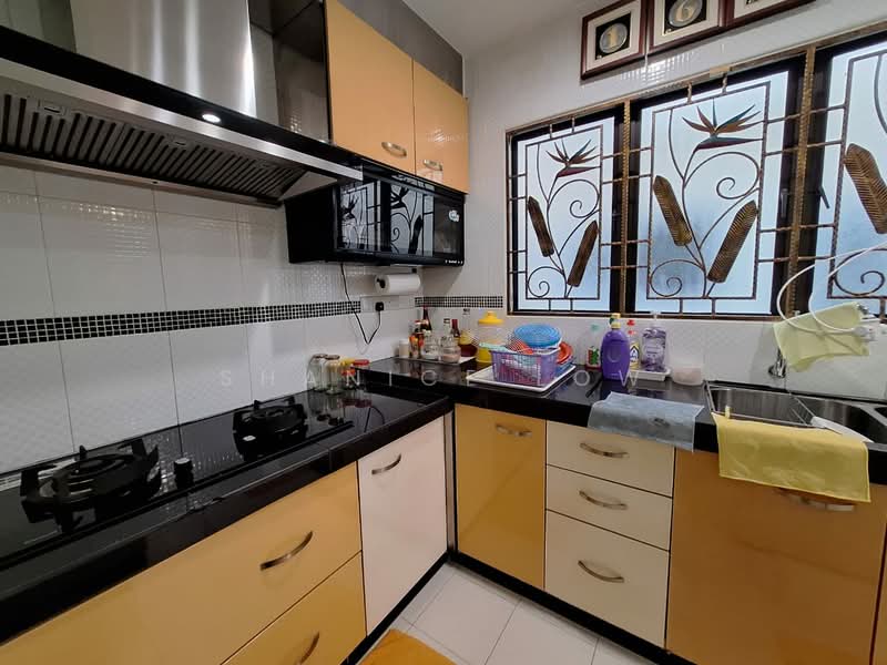 2.5-storey Terraced House for Sale in Taman Puchong Hartamas (Puchong) - Shanice Low - Kitchen - PropertyGuru.com.my
