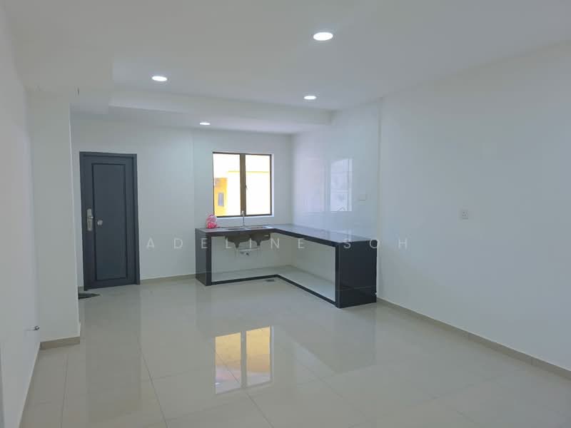 Taman Sri Putri untuk Untuk Dijual - RM 588,000, Mac 2026 - Kitchen - PropertyGuru.com.my