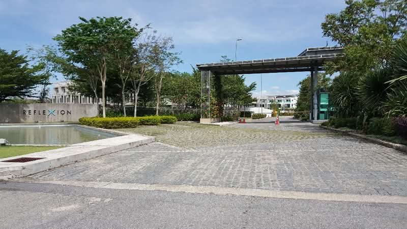 2.5-storey Terraced House for Sale in Taman Nusaputra Timur (Puchong) - Evan Goh - Exterior - PropertyGuru.com.my